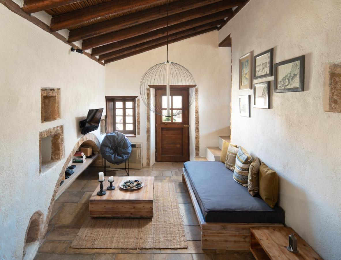 Menexes Suites Monemvasia Bagian luar foto