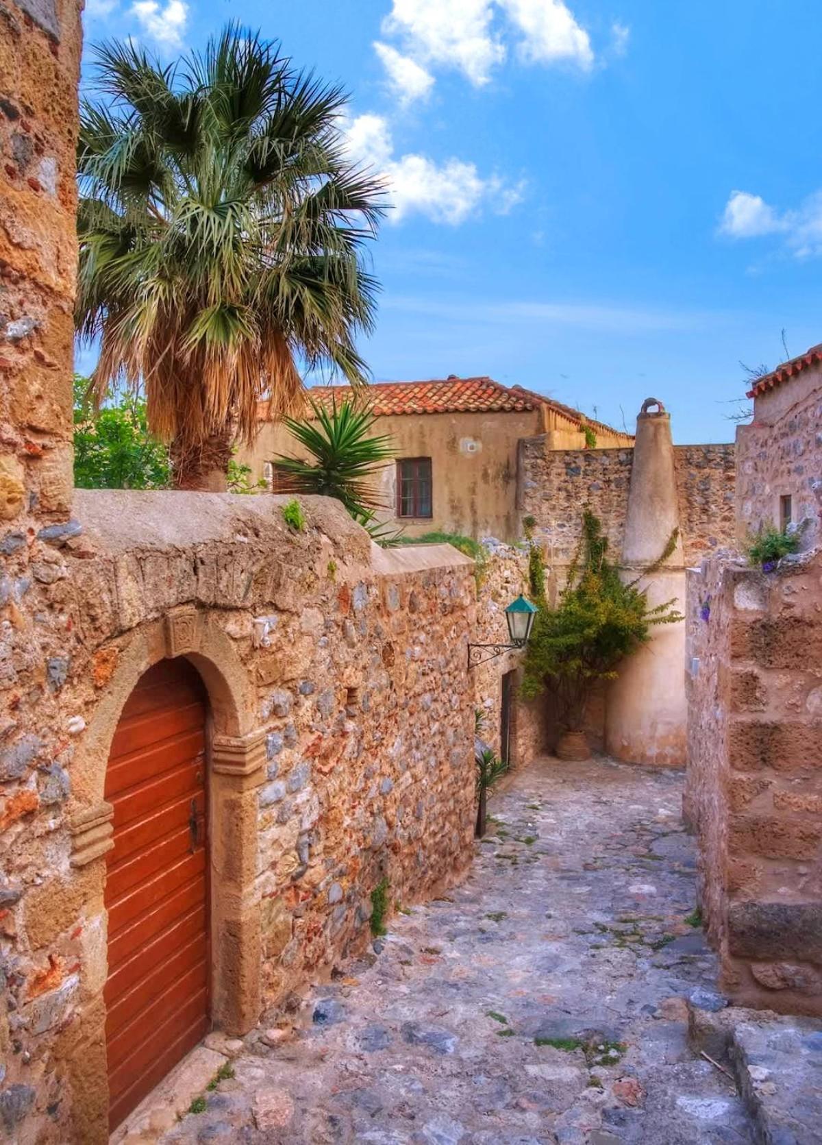 Menexes Suites Monemvasia Bagian luar foto
