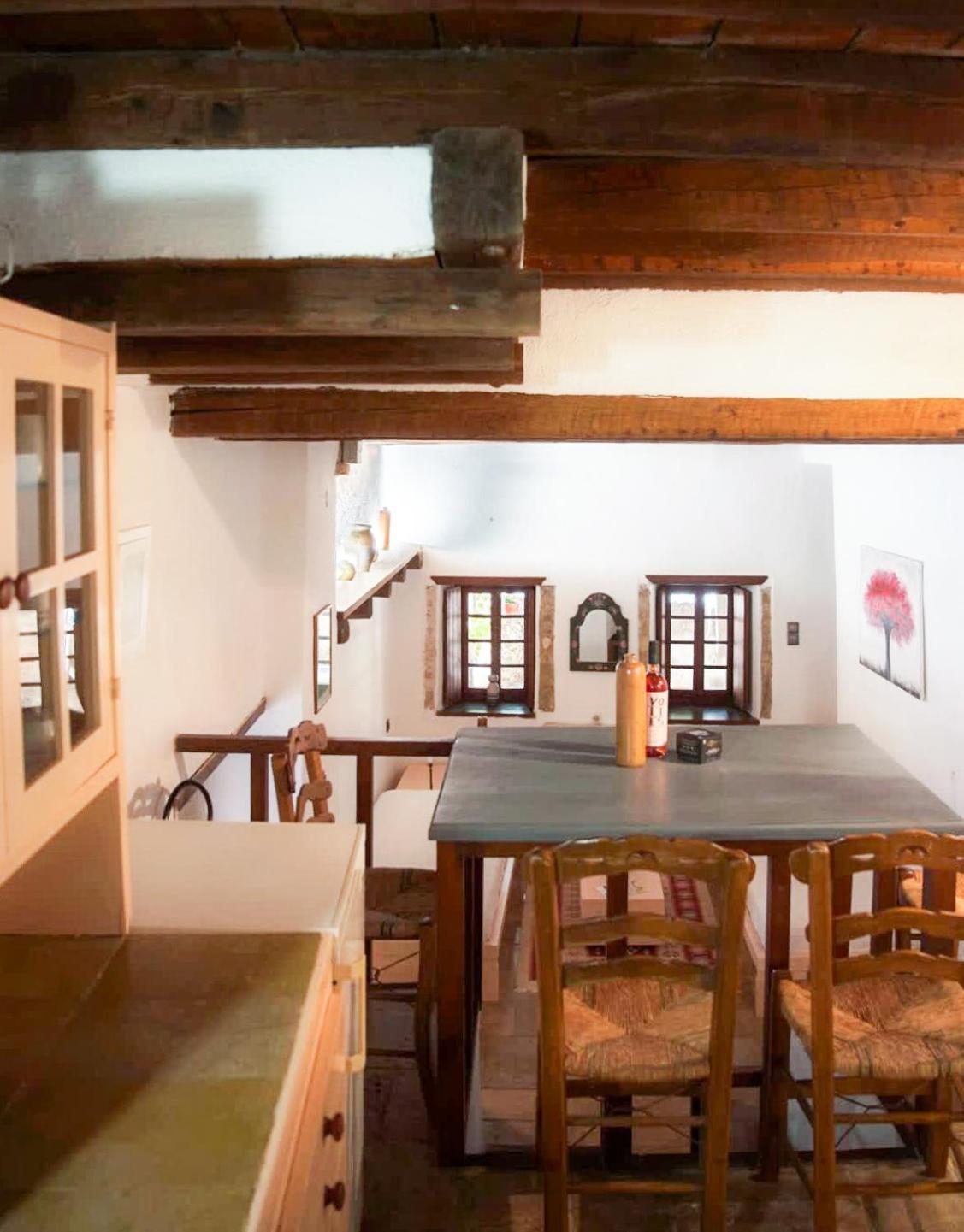 Menexes Suites Monemvasia Bagian luar foto